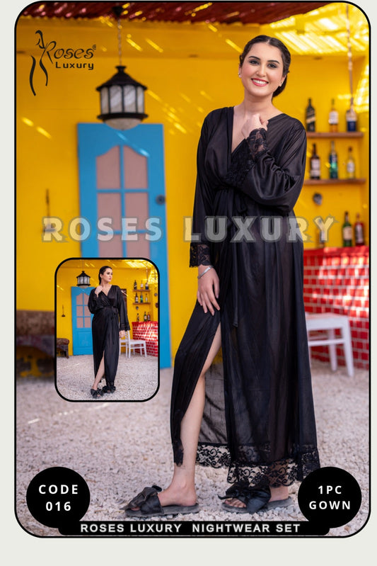 Roses Luxury 1-Piece Gown Nightwear
